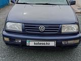 Volkswagen Vento 1998 года за 1 100 000 тг. в Астана – фото 4