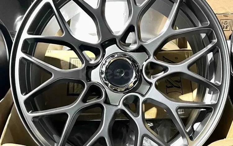 BMW R18 5x120 8.5/9.5J (РАЗНОШИРОКИЕ) за 360 000 тг. в Алматы