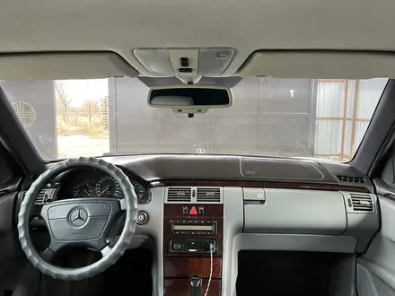 Mercedes-Benz E 280 1996 года за 3 800 000 тг. в Алматы – фото 9