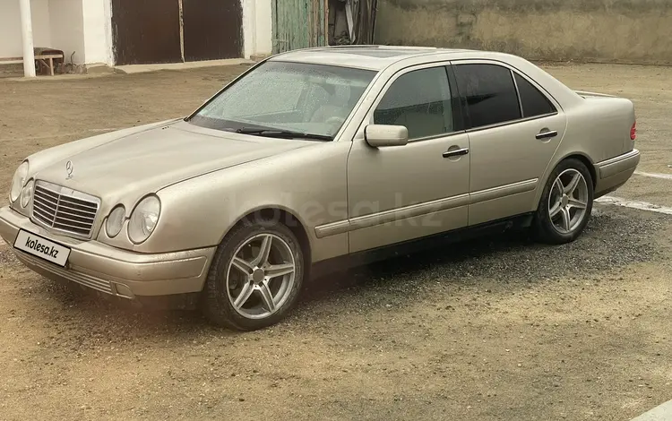 Mercedes-Benz E 320 1999 года за 2 200 000 тг. в Актау