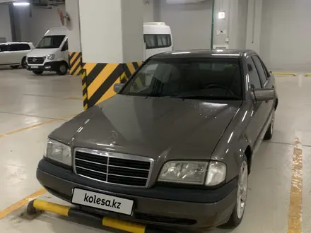 Mercedes-Benz C 180 1993 года за 2 400 000 тг. в Астана – фото 6