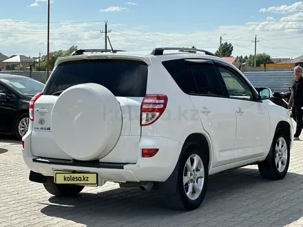 Toyota RAV4 2011 года за 7 700 000 тг. в Актобе – фото 4