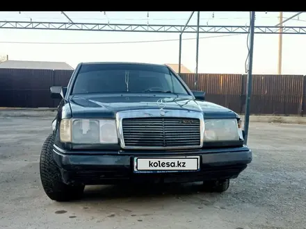 Mercedes-Benz E 200 1993 года за 1 300 000 тг. в Туркестан – фото 8