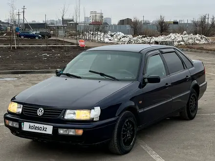 Volkswagen Passat 1994 года за 1 700 000 тг. в Караганда – фото 2