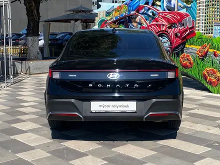 Hyundai Sonata 2023 года за 10 590 000 тг. в Алматы – фото 13