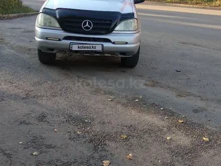 Mercedes-Benz ML 230 1998 года за 4 500 000 тг. в Петропавловск – фото 7