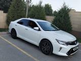 Toyota Camry 2017 годаүшін11 400 000 тг. в Шымкент – фото 2