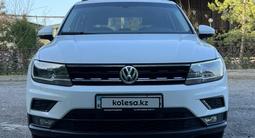 Volkswagen Tiguan 2017 года за 10 700 000 тг. в Шымкент – фото 3