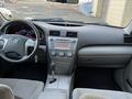 Toyota Camry 2010 годаfor4 500 000 тг. в Атырау