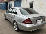 Mercedes-Benz C 320 2002 годаүшін2 250 000 тг. в Алматы – фото 5