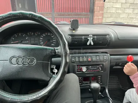 Audi A4 1997 года за 2 000 000 тг. в Алматы – фото 11