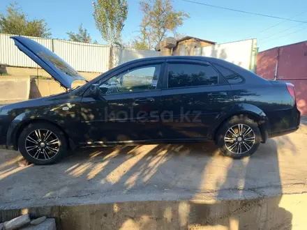 Chevrolet Lacetti 2009 года за 2 800 000 тг. в Туркестан – фото 4