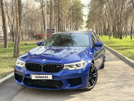 BMW M5 2019 года за 45 000 000 тг. в Алматы – фото 16