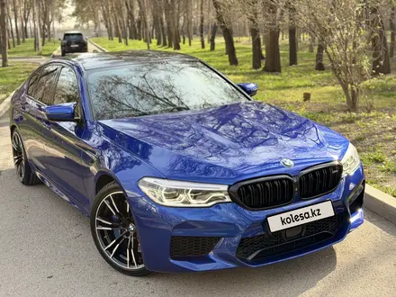 BMW M5 2019 года за 45 000 000 тг. в Алматы