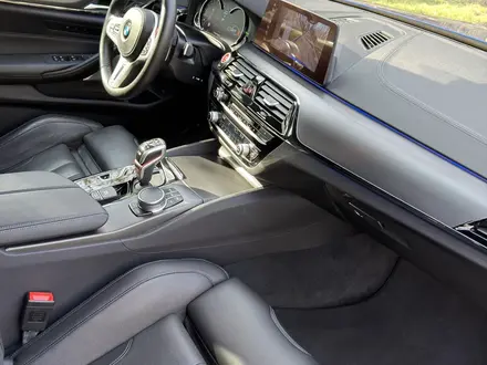BMW M5 2019 года за 45 000 000 тг. в Алматы – фото 44