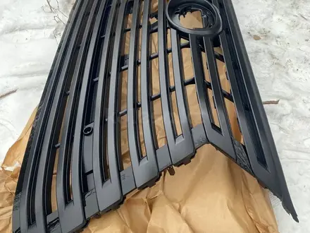 Оригинальная Решетка радиатора Lexus LX600 за 450 000 тг. в Алматы – фото 4