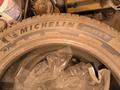 Резина MICHELIN 215/55 R 17 за 280 000 тг. в Актобе
