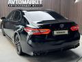 Toyota Camry 2017 года за 9 900 000 тг. в Актобе – фото 5