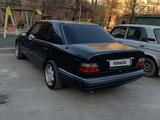 Mercedes-Benz E 200 1993 года за 2 000 000 тг. в Тараз – фото 5