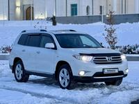 Toyota Highlander 2011 годаfor14 000 000 тг. в Шымкент