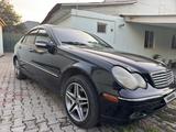 Mercedes-Benz C 240 2002 года за 3 850 000 тг. в Алматы – фото 2