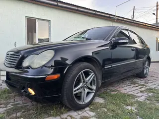 Mercedes-Benz C 240