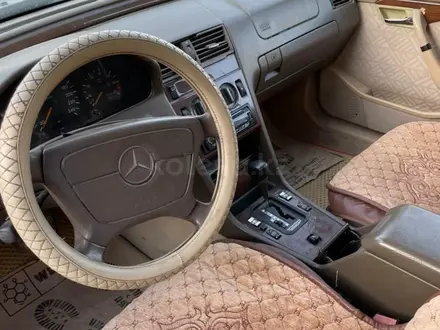 Mercedes-Benz C 220 1994 года за 1 600 000 тг. в Актау – фото 9