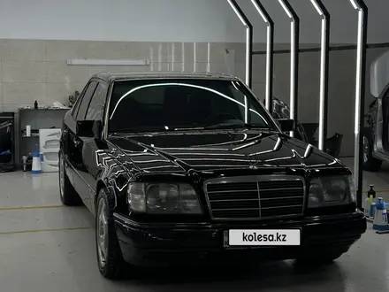 Mercedes-Benz E 280 1995 года за 4 700 000 тг. в Шымкент