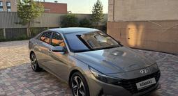 Hyundai Elantra 2022 года за 9 900 000 тг. в Астана – фото 3