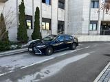 Toyota Camry 2021 годаүшін13 200 000 тг. в Алматы – фото 3