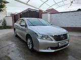 Toyota Camry 2013 года за 8 800 000 тг. в Шымкент – фото 2