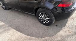 Volkswagen Golf 2003 года за 2 600 000 тг. в Караганда – фото 3