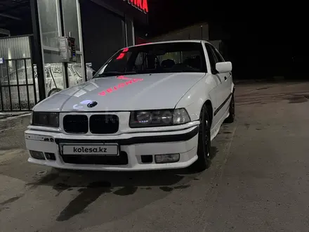 BMW 320 1994 годаүшін1 700 000 тг. в Алматы