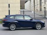 Toyota Highlander 2022 года за 29 100 000 тг. в Астана