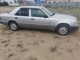 Mercedes-Benz E 200 1993 годаүшін2 500 000 тг. в Актобе – фото 5