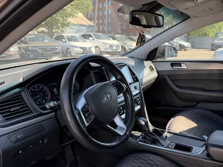 Hyundai Sonata 2019 года за 7 900 000 тг. в Костанай – фото 9
