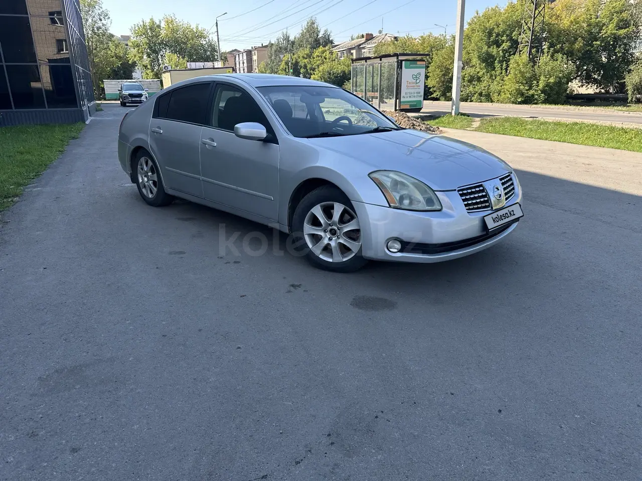 Nissan Maxima, 2004