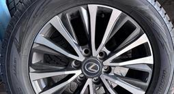 Диски с шинами ОРИГИНАЛ. за 1 000 000 тг. в Тараз