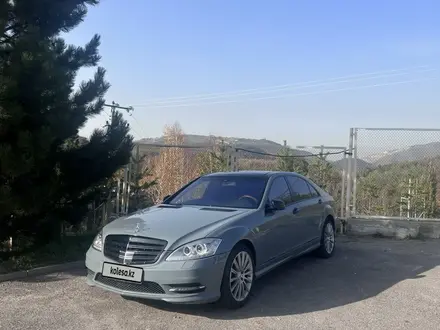 Mercedes-Benz S 500 2006 года за 7 300 000 тг. в Алматы