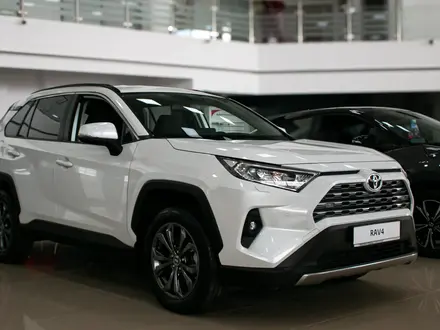 Toyota RAV4 Prestige 2023 года за 18 171 000 тг. в Семей – фото 10