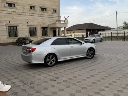 Toyota Camry 2014 года за 8 550 000 тг. в Шымкент – фото 4
