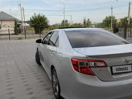 Toyota Camry 2014 года за 8 550 000 тг. в Шымкент – фото 8