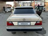 Mercedes-Benz E 230 1991 года за 1 400 000 тг. в Атырау – фото 2