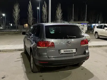 Volkswagen Touareg 2004 года за 4 300 000 тг. в Павлодар – фото 7