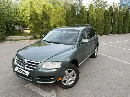 Volkswagen Touareg 2005 года за 4 500 000 тг. в Алматы – фото 2