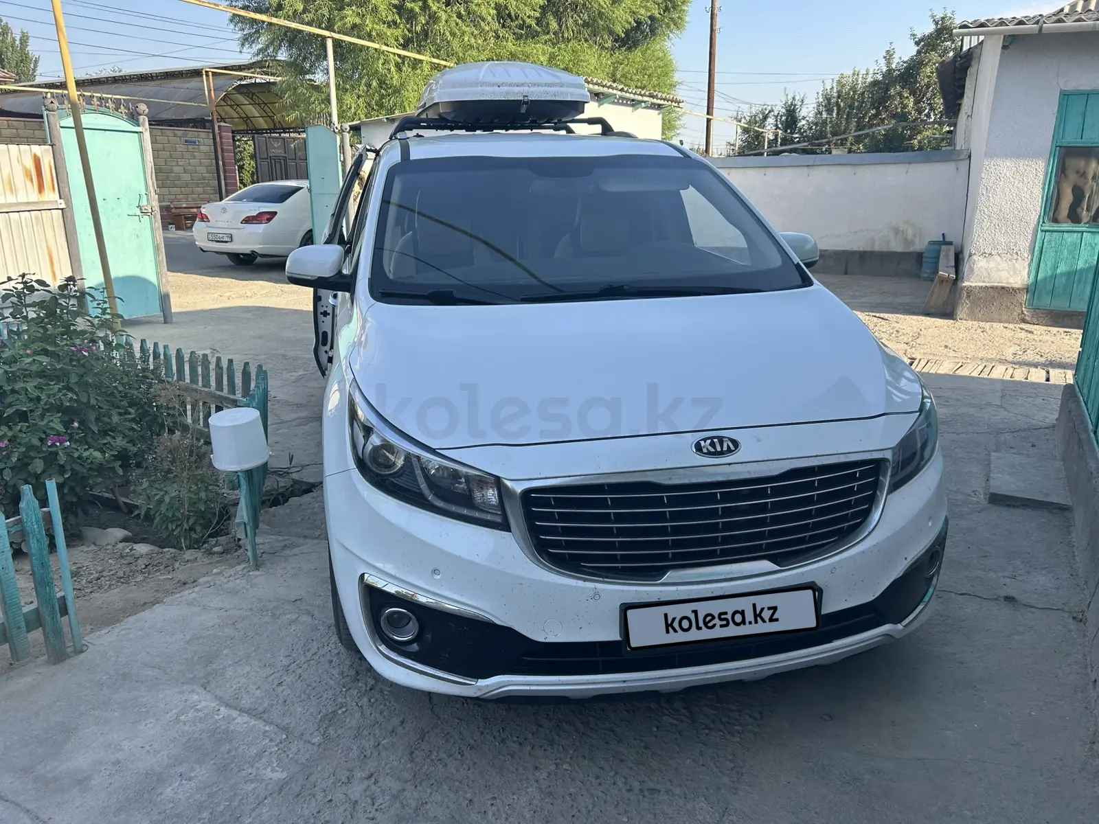 Kia Carnival, 2015