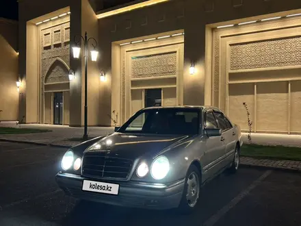 Mercedes-Benz E 280 1996 года за 2 700 000 тг. в Туркестан – фото 7