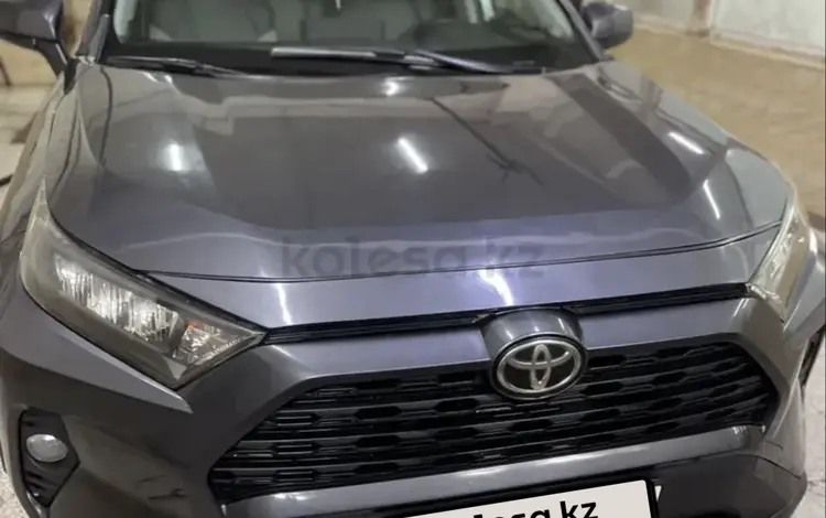 Toyota RAV4 2020 года за 14 500 000 тг. в Астана