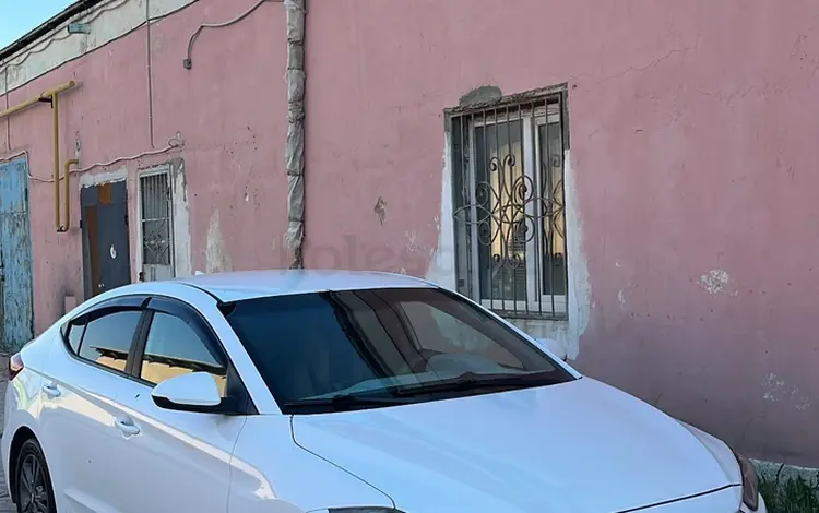 Hyundai Elantra 2017 годаүшін4 300 000 тг. в Актау