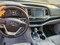 Toyota Highlander 2018 годаfor18 700 000 тг. в Шымкент